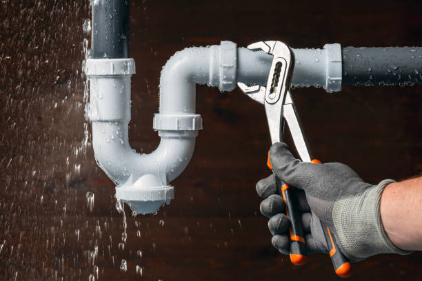 Professional Leak Detection technician working in Randolph, MA